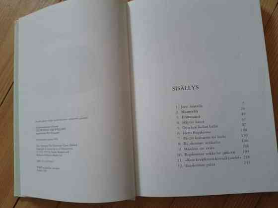 Kaislikossa suhisee kirja Jyvaeskylae