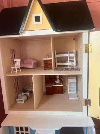 Nukkekoti- hyvässä kunnossa Espoo