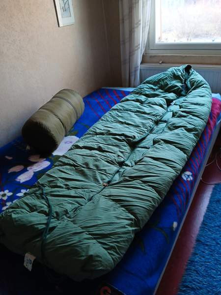 Myydään kaksi untuvamakuupussia Espoo - photo 2