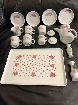 Lasten leikki posliiniastiasto / kahviastiasto yhteishintaan Кеми