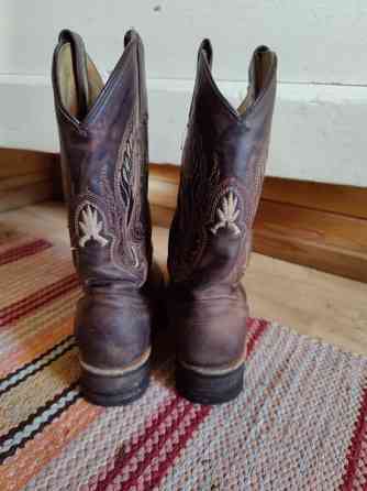 Bootsit 37 Petäjävesi