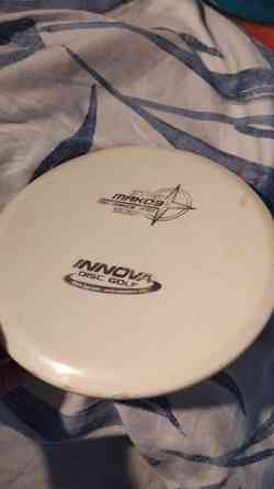 Frisbeegolf bägi ja 18 kiekkoo Jyvaeskylae