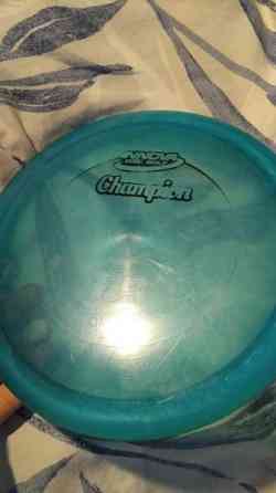 Frisbeegolf bägi ja 18 kiekkoo Jyvaeskylae