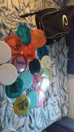 Frisbeegolf bägi ja 18 kiekkoo Jyvaeskylae