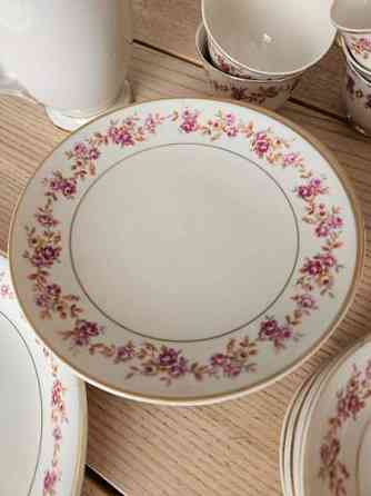 Vanha made in finland posliiniastiasto Tampere