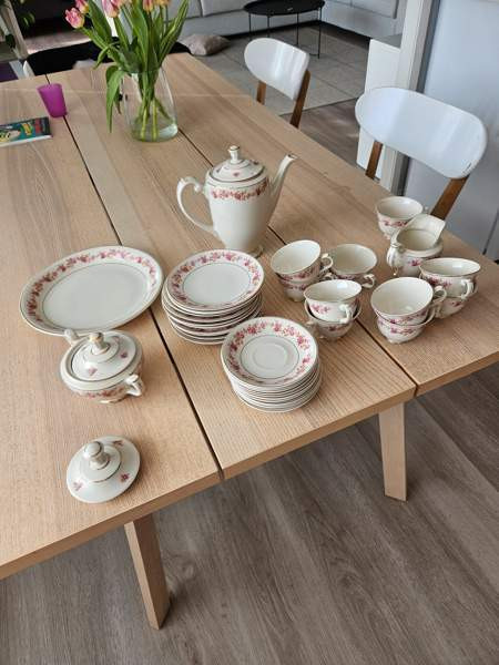 Vanha made in finland posliiniastiasto Tampere - valokuva 2