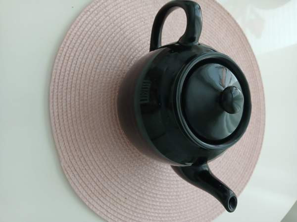 Musta teekannu Tampere – foto 2