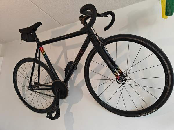 state undefeated II 55cm fixie Vantaa - valokuva 1