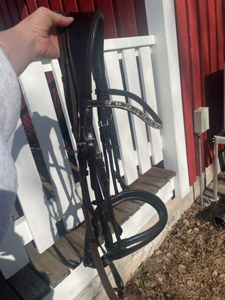 Tummanruskeat nahkasuitset Uurainen - изображение 7