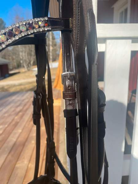 Tummanruskeat nahkasuitset Uurainen - изображение 5