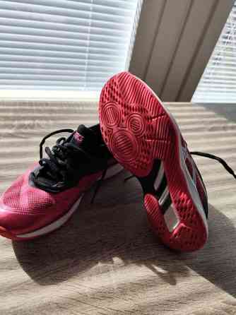 Asics kengät 39 Котка