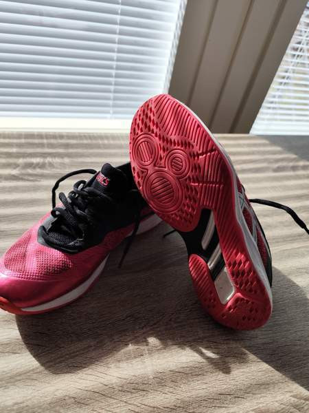 Asics kengät 39 Kotka - valokuva 2