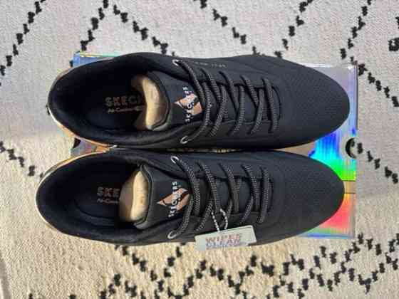 Uudet Skechers Uno Shimmer Away -kengät Turku