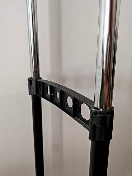 Säädettävä vaateteline Lahti – foto 4