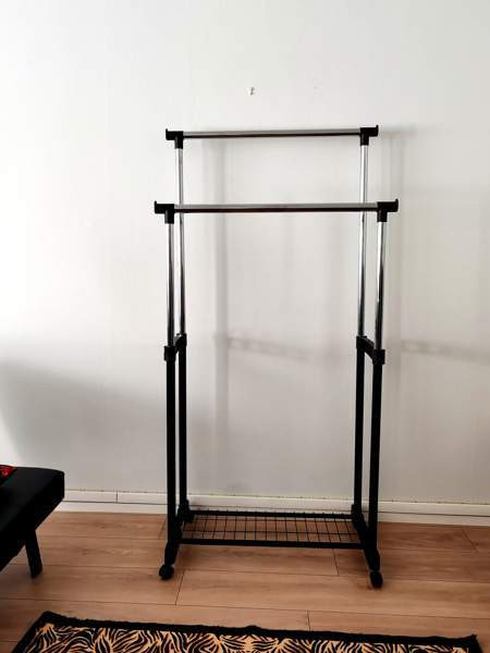 Säädettävä vaateteline Lahti – foto 2