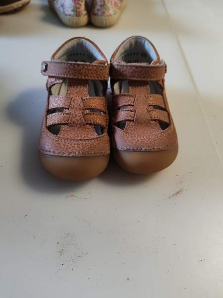 Kickers paljasjalkakengät koko 22 Lieto – foto 1