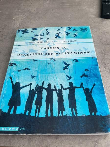 Koulukirjoja Turku - valokuva 6