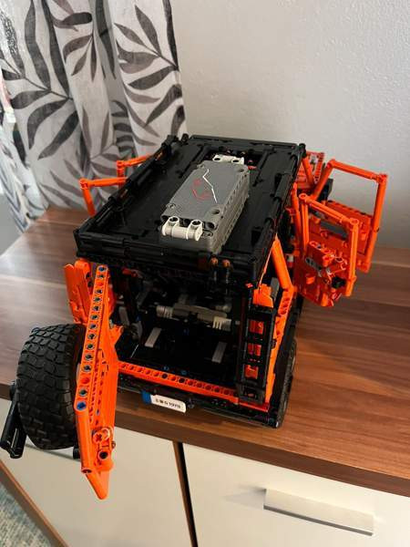 LEGO Technic 42177 - Mercedes-Benz G 500 Joensuu - valokuva 4