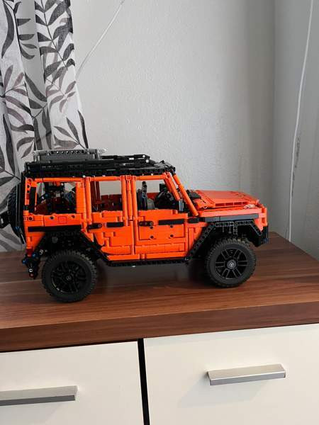 LEGO Technic 42177 - Mercedes-Benz G 500 Joensuu - valokuva 1