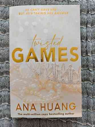 Contmporary novels 5e per book Kirkkonummi