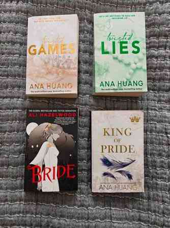 Contmporary novels 5e per book Kirkkonummi