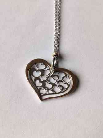 Nomination hopea kaulakoru & riipus Лохья