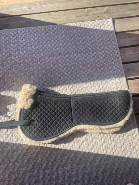 Lampaankarva-romaani Uurainen – foto 1