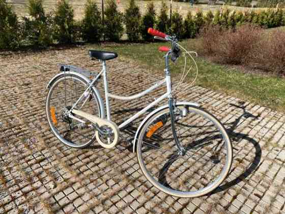 Miesten ja naisten laadukkaat 28" Tunturi-merkkiset 5-vaihteiset polkupyörät Kaarina