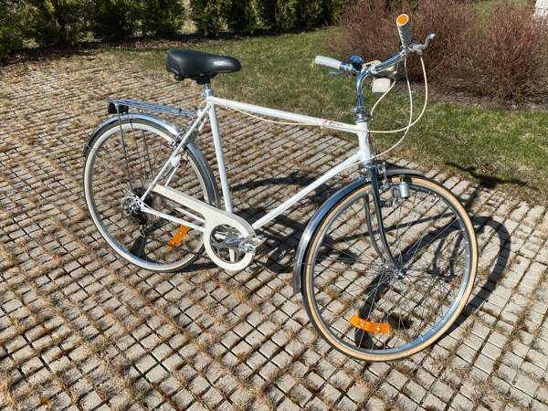 Miesten ja naisten laadukkaat 28" Tunturi-merkkiset 5-vaihteiset polkupyörät Kaarina - photo 1