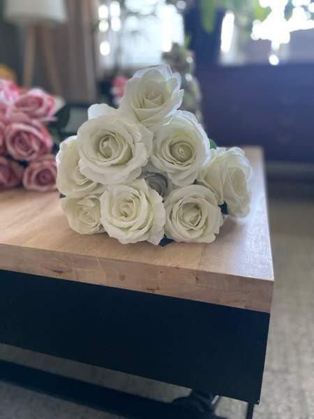 Valkoisia ruusuja Lahti – foto 1