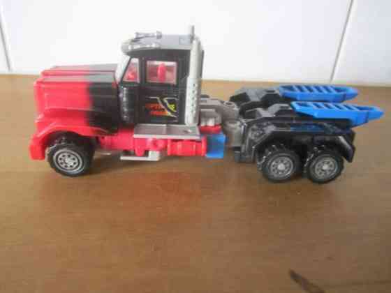 Auto/ robotti Сало