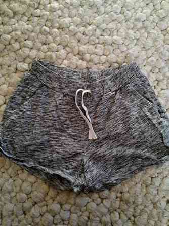 Lindex shortsit Jyväskylä