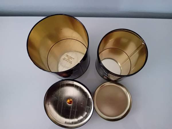 Vanhat englantilaiset peltipurkit Helsinki - изображение 5