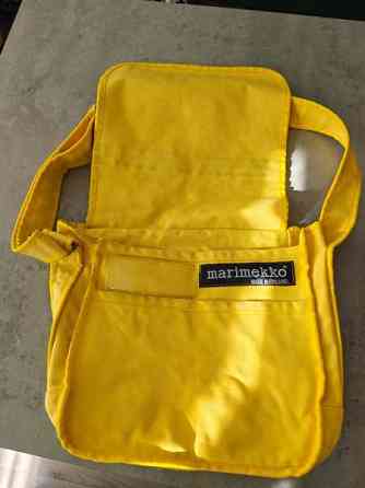 Myydään Marimekon keltainen olkalaukku Сейняйоки