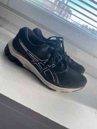 Naisten/lasten lenkkarit Haemeenlinna