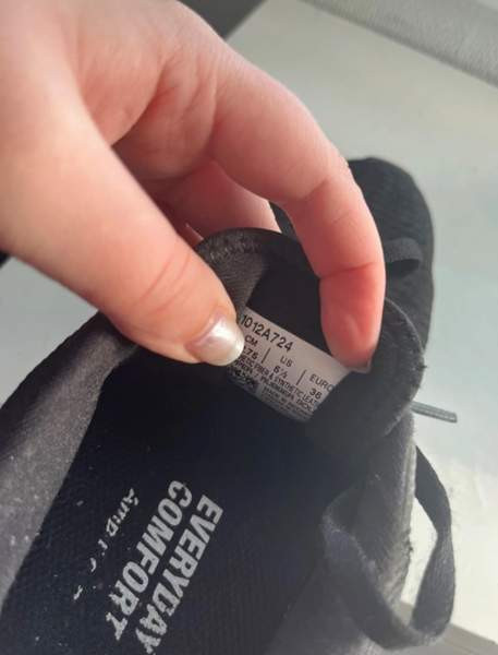 Naisten/lasten lenkkarit Haemeenlinna – foto 4