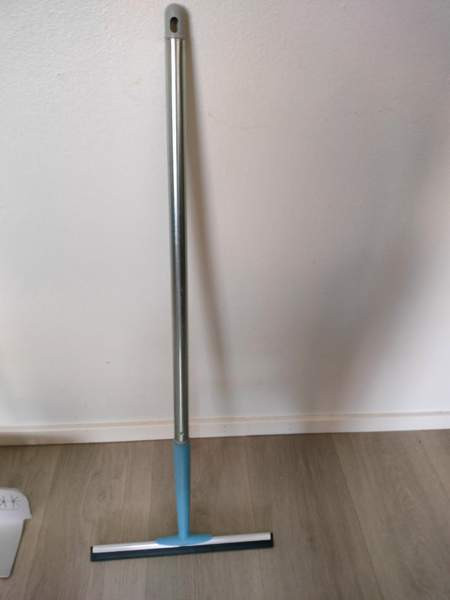 Sini siivoustarvikkeet Vantaa – foto 2