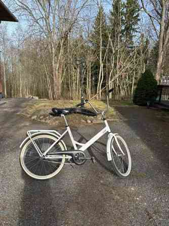 Valkoinen 24 tuumainen jopo Salo