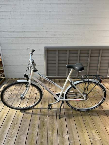 Toimiva naisten Tunturi-pyörä 28” Espoo - valokuva 2