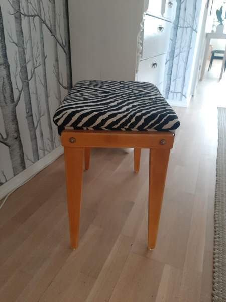 Pianotuoli/säilytyslaatikko Salo - valokuva 2