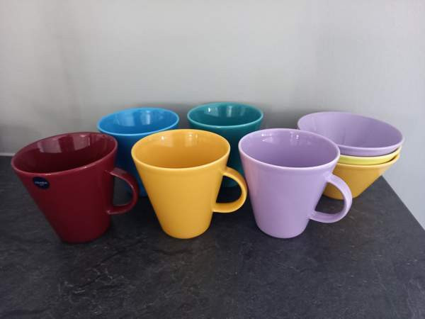 Arabia KoKo kulhot ja mukit Kouvola – foto 1