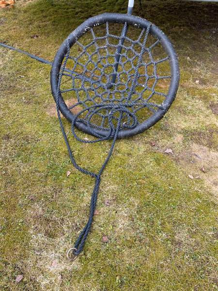 Hämähäkki keinu Ikaalinen – foto 2