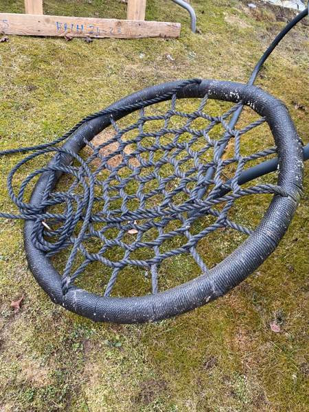 Hämähäkki keinu Ikaalinen – foto 1