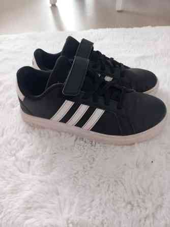 Adidas koko 34 tennarit Helsinki