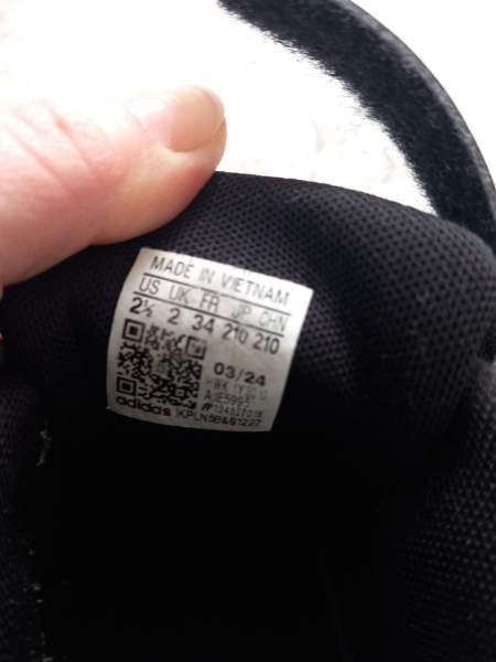 Adidas koko 34 tennarit Helsinki – foto 3