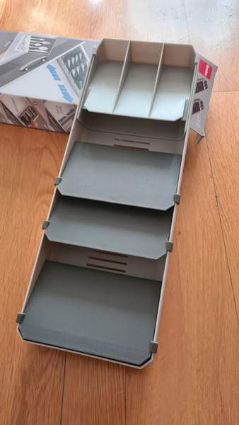 Tilaa säästävä aterinlaatikko Helsinki - valokuva 2