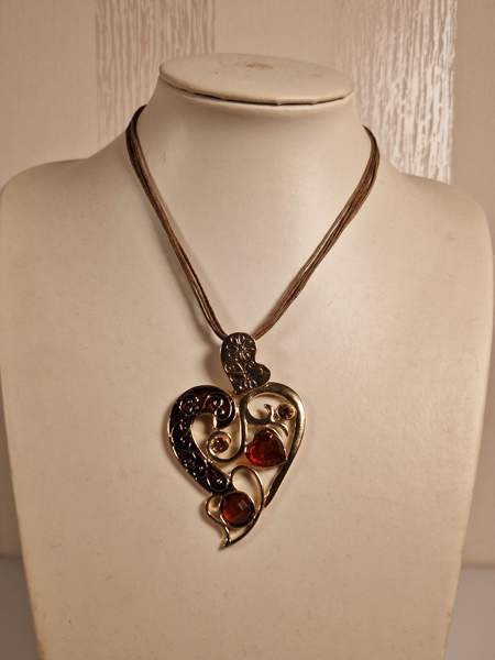 Kaunis kaulakoru Lahti - valokuva 1