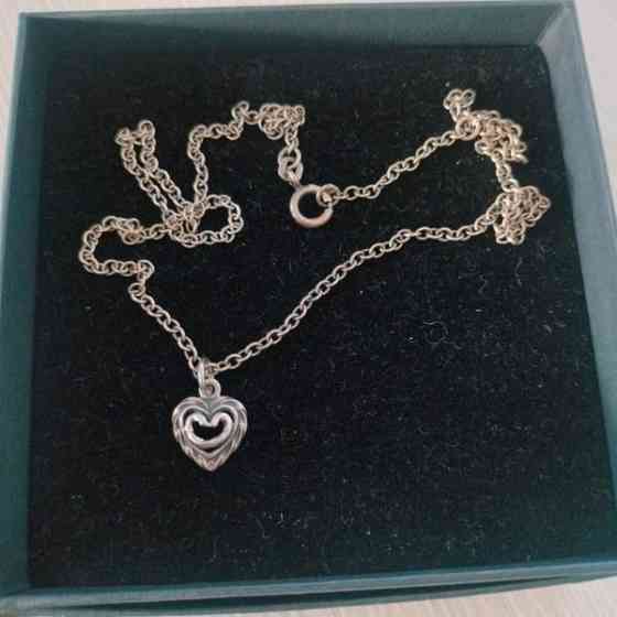 Kalevala talon sydän kaulakoru hopea Jyvaeskylae