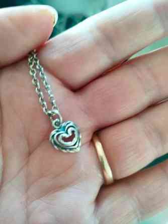 Kalevala talon sydän kaulakoru hopea Jyvaeskylae