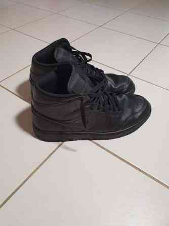 Air Jordan 1 triple black 44 Leppävirta